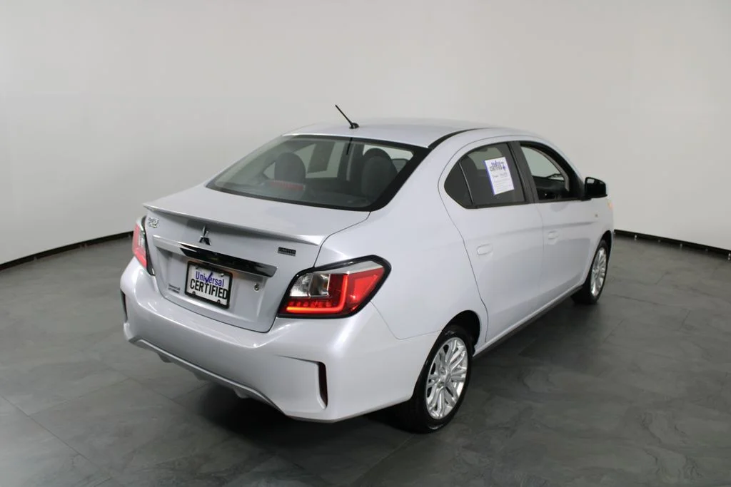 Used 2024  Mitsubishi ES image 3