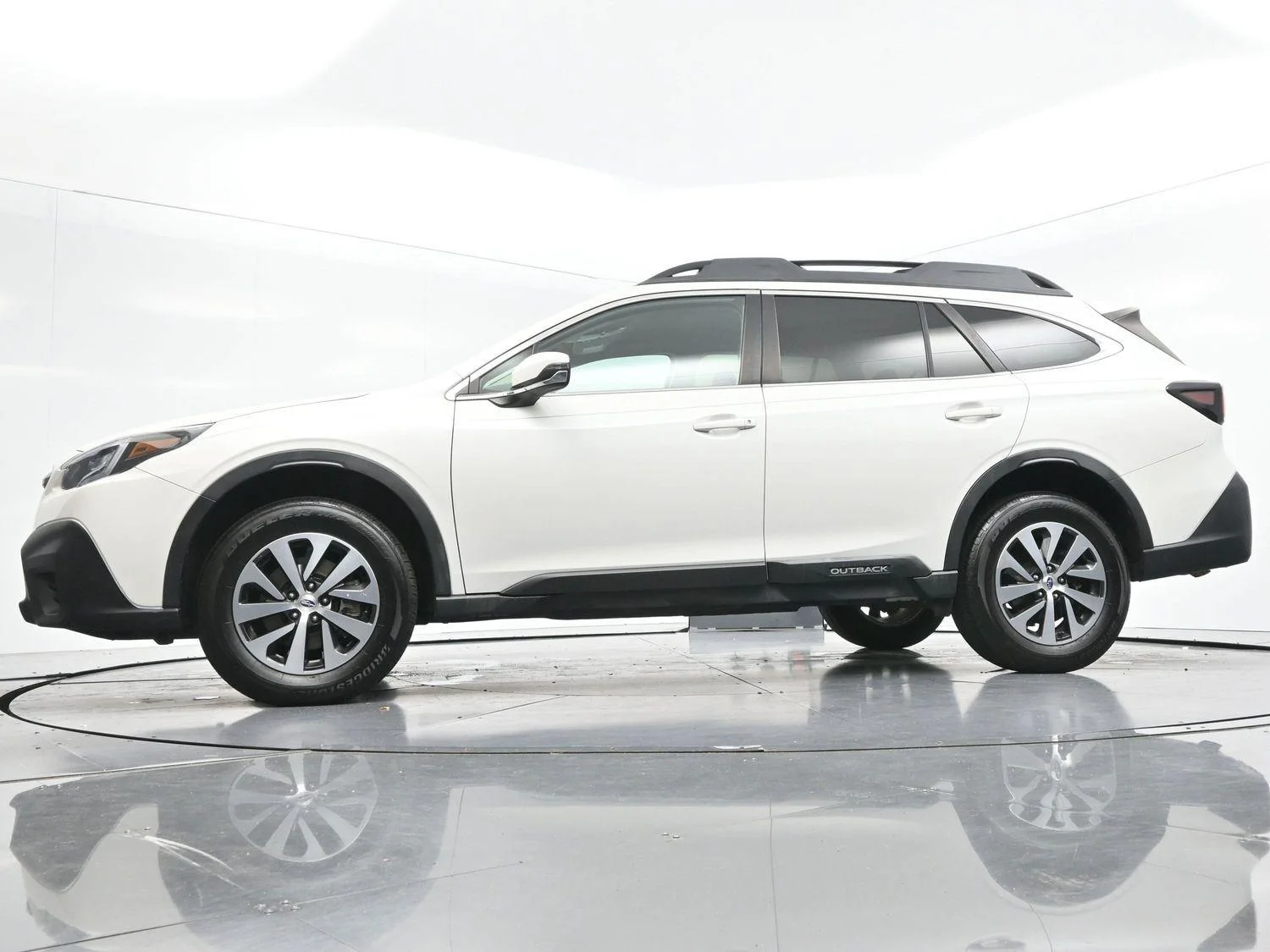 Used 2020 Crystal White Pearl Subaru Premium image 37