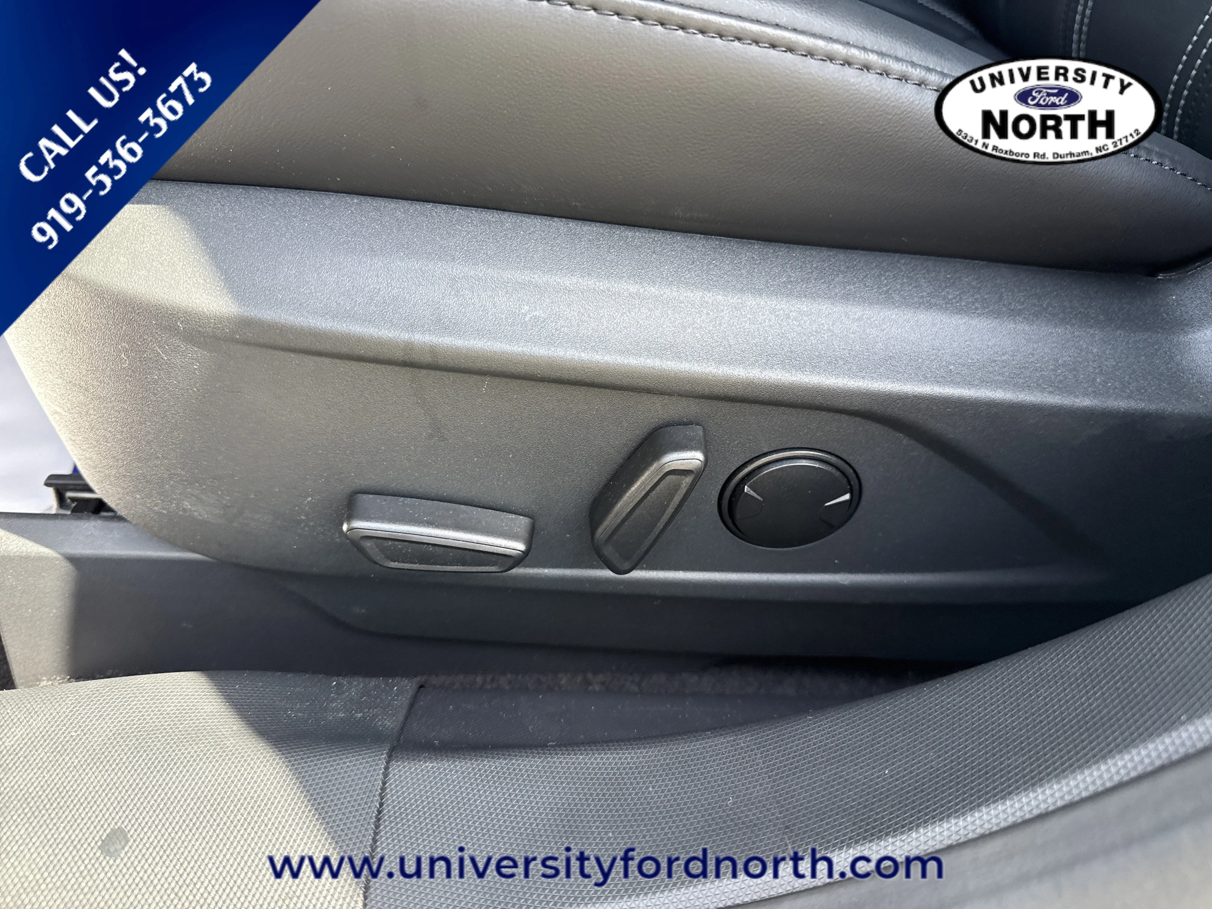 Used 2025 Shadow Black Ford Select image 17