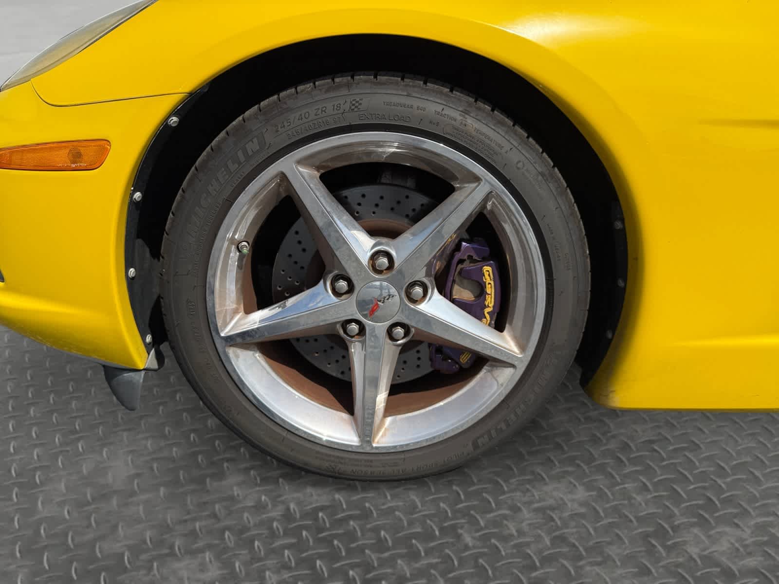Used 2013 Velocity Yellow Tintcoat Chevrolet 1LT image 9