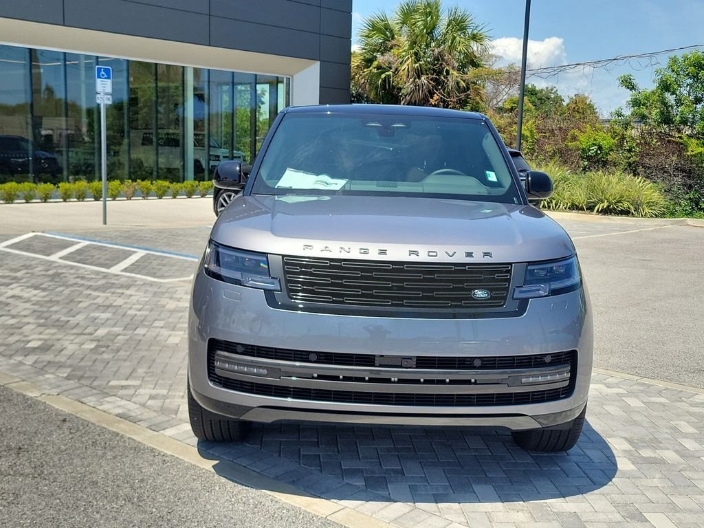 New 2026 Eiger Grey LAND ROVER SE image 8
