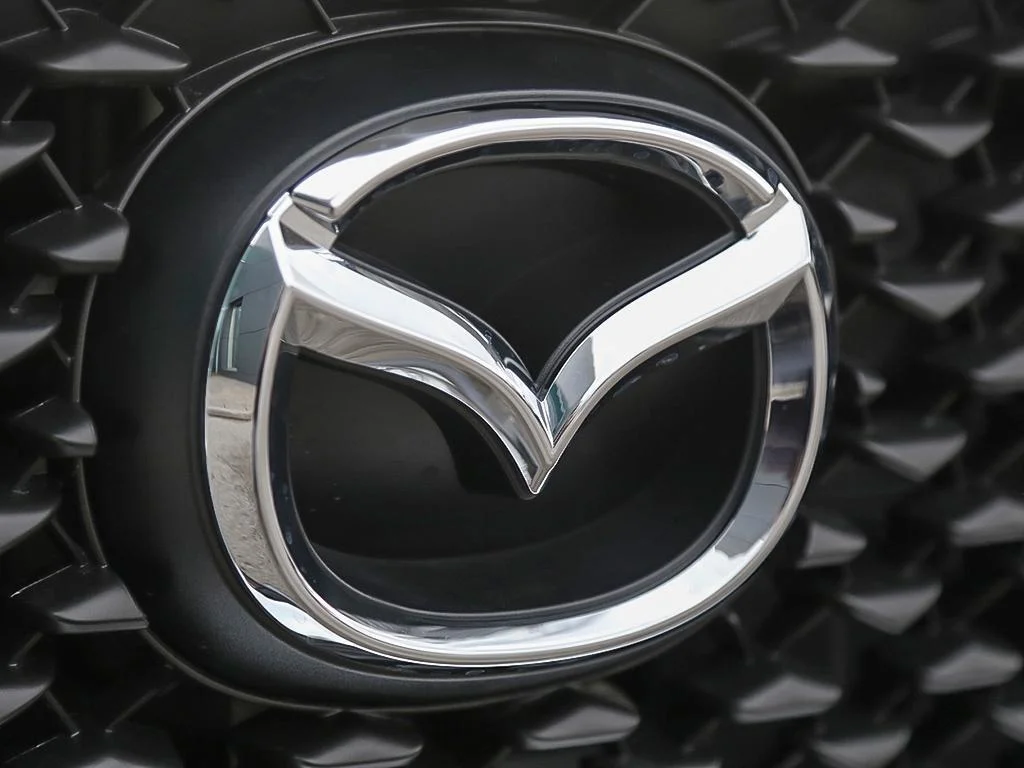 New 2026 Snowflake White Pearl Mazda GX image 9