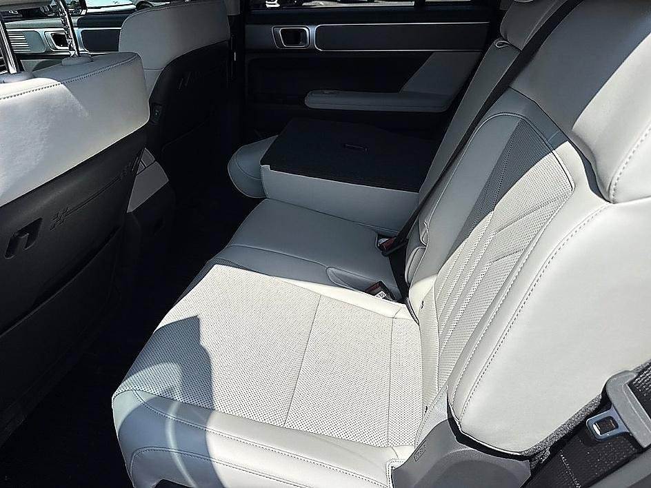 New 2026 Phantom Black Hyundai SEL FWD image 22
