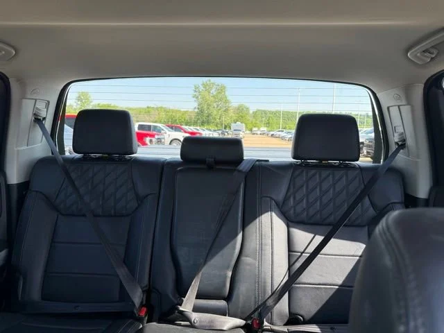 Used 2019 Silver Toyota SR5 image 17