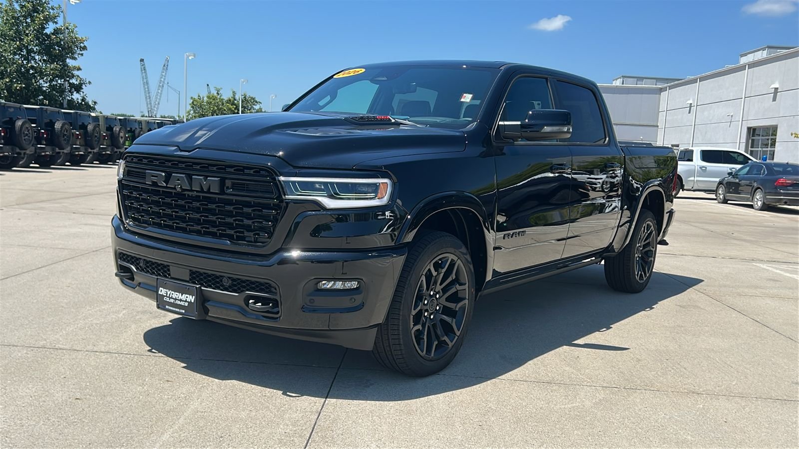 New 2026 Diamond Black Crystal Pearl-Coat Exterior Paint RAM Limited image 8