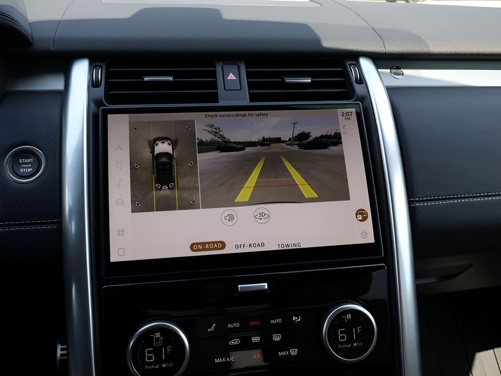 New 2026 Fuji White Land Rover Dynamic SE image 24