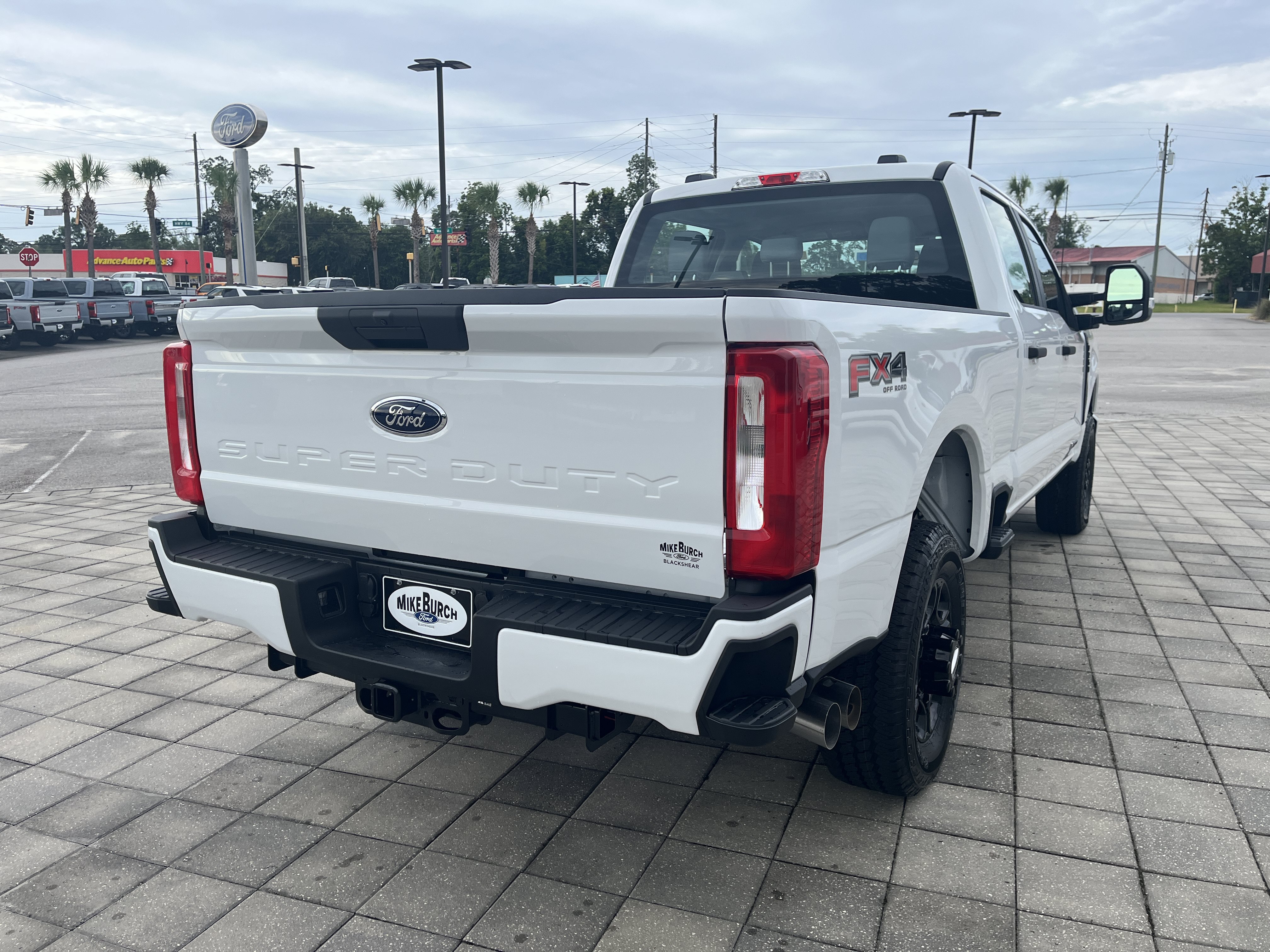 New 2026 Oxford White Ford F-250® XL image 6