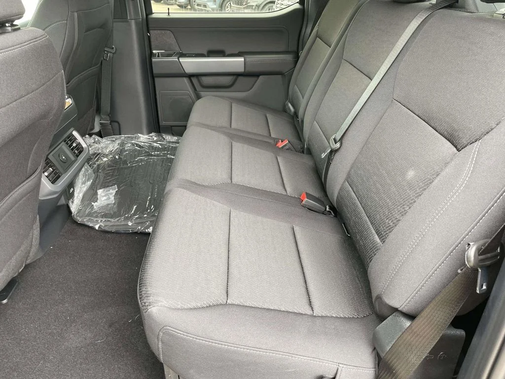 New 2026 Agate Black Metallic Ford XLT image 12