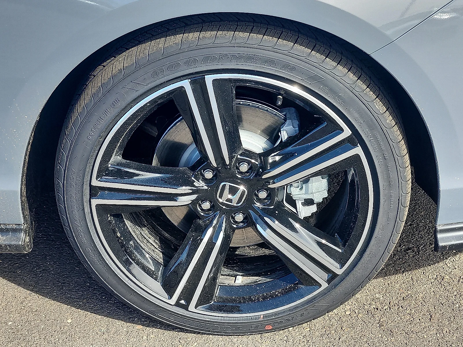 New 2026 Urban Gray Pearl Honda Sport image 4