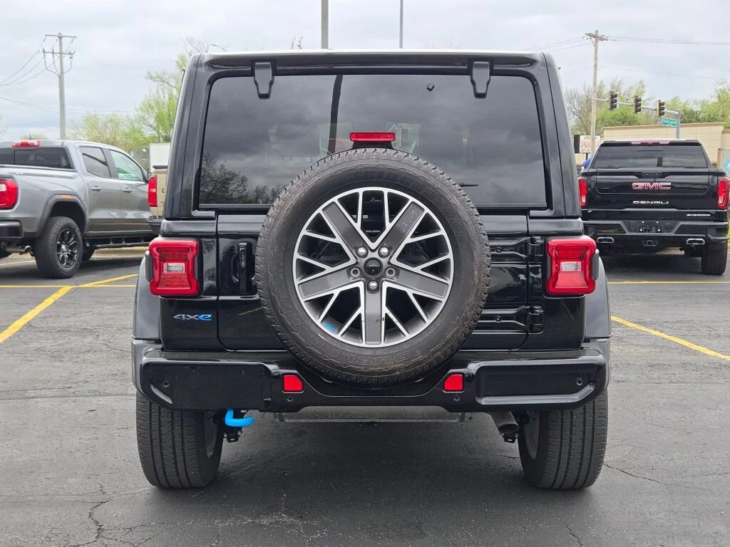 Used 2023 Black Jeep Sahara 4xe image 14