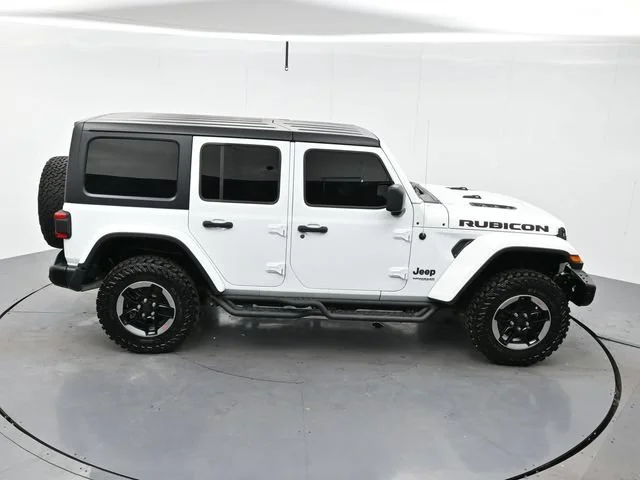 Used 2018 Bright White Clearcoat Jeep Rubicon image 36
