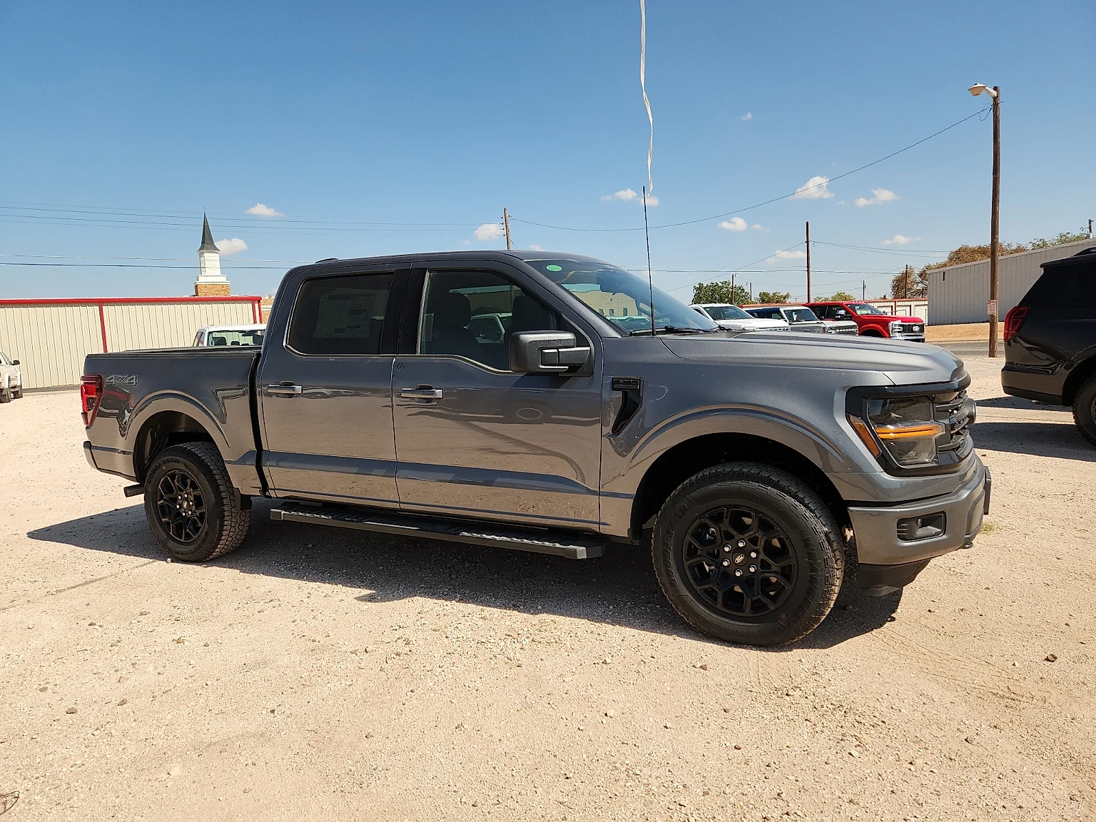 New 2026 Carbonized Gray Metallic Ford XLT image 8