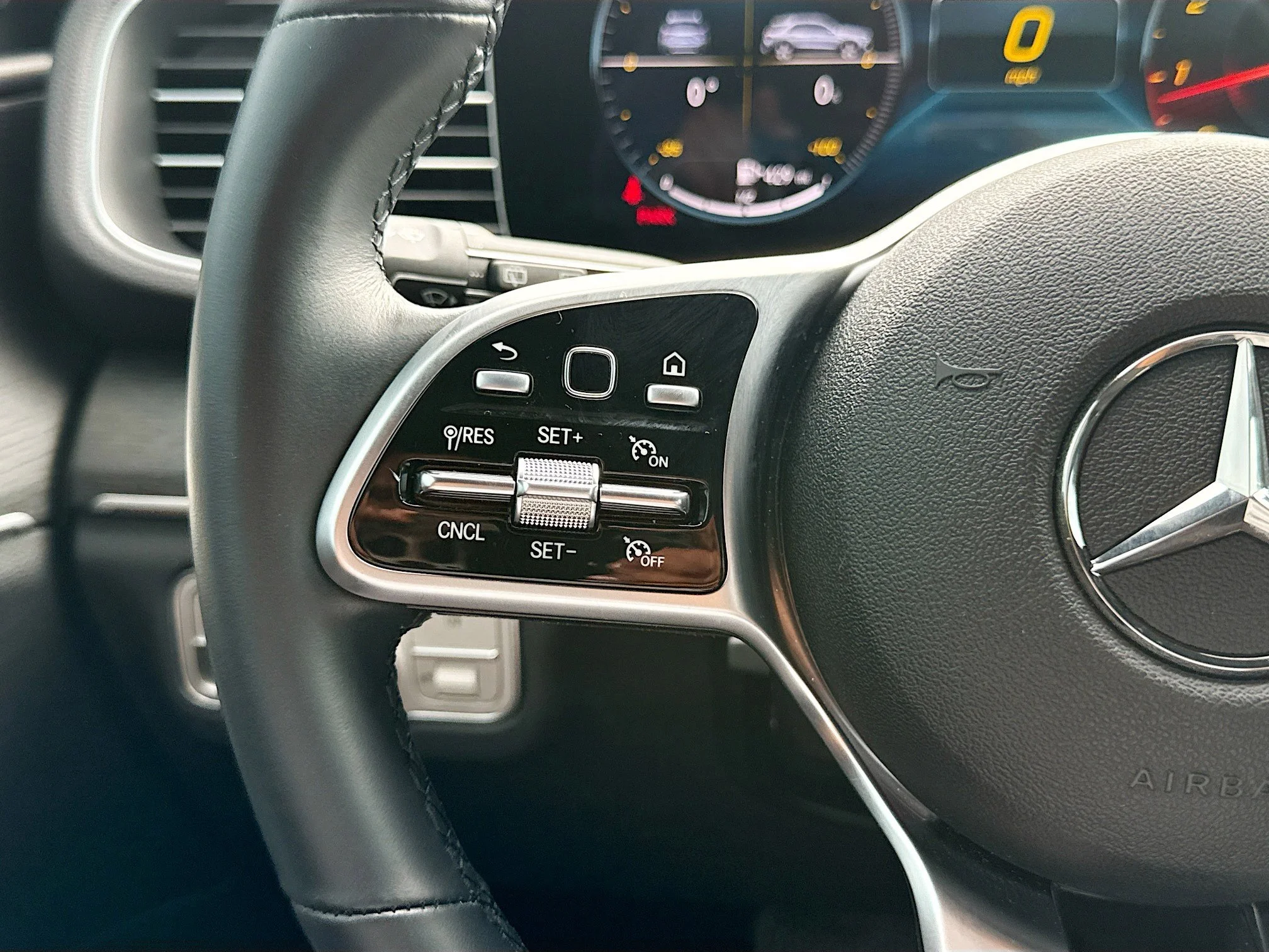 Used 2022 Black Mercedes-Benz GLE 350 image 35