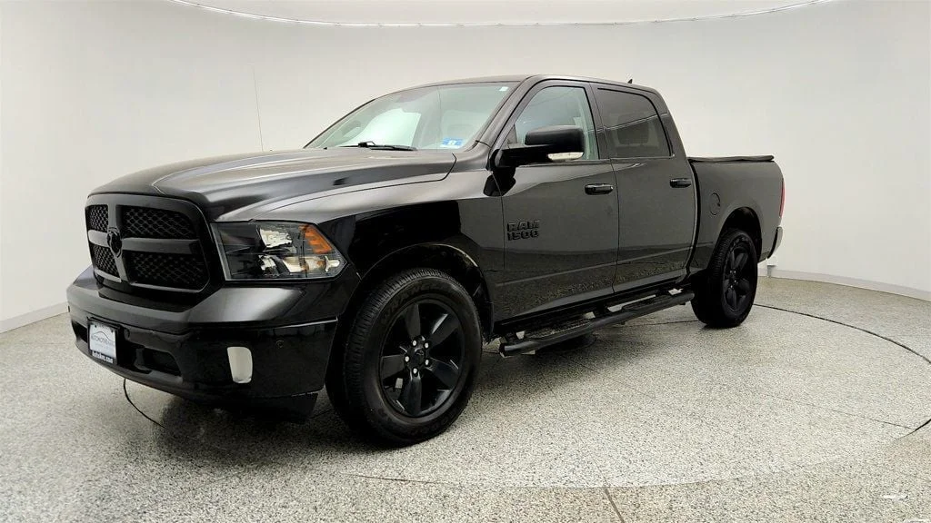 Used 2018 Brilliant Black Crystal Pearlcoat Ram Big Horn 4x4 Crew Cab 5