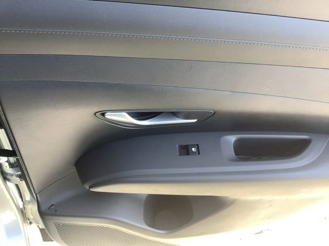 2025 Hyundai Tucson SEL - Photo 17
