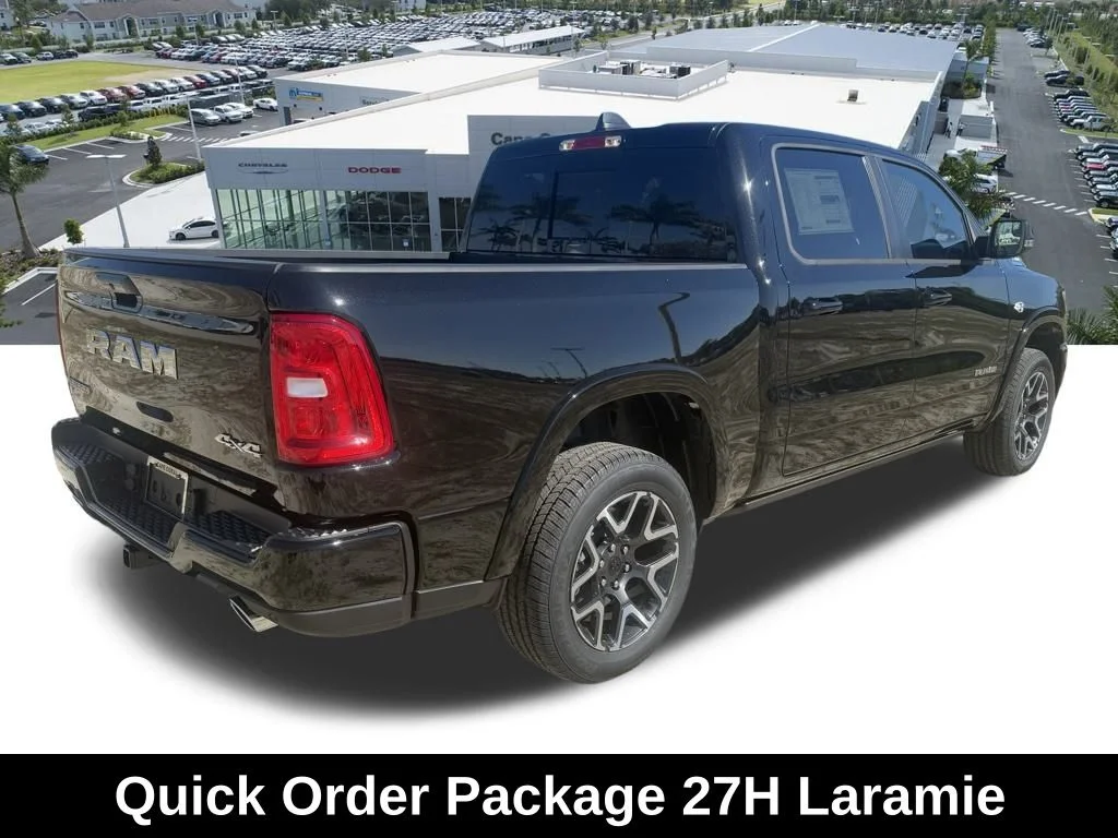 New 2026 Diamond Black Crystal Pearl-Coat Exterior Paint RAM Laramie image 4