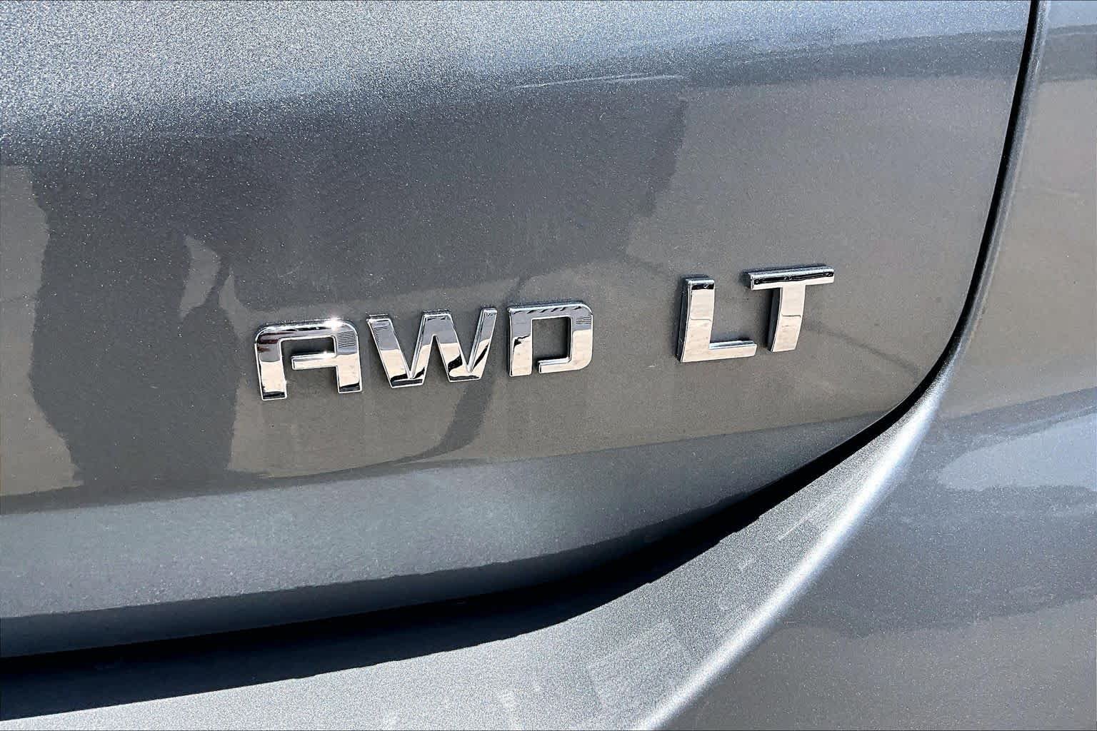 Used 2024 Sterling Gray Metallic Chevrolet LT image 10