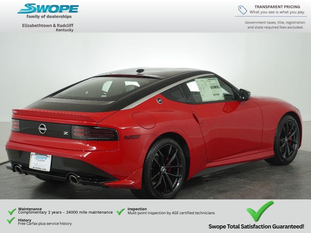 New 2026 Solid Red / Super Black Two-tone Nissan Performance image 4