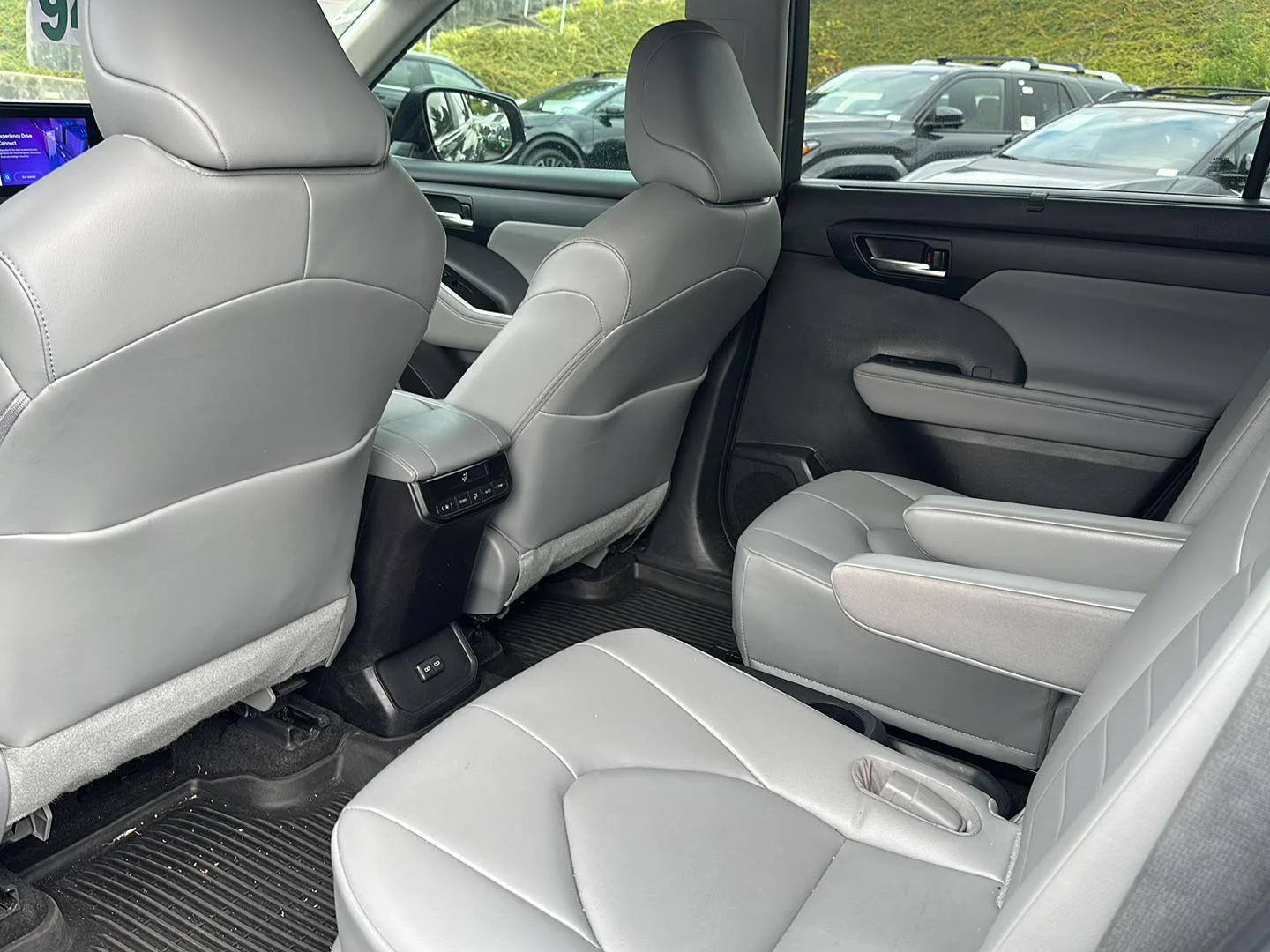 Used 2023 Midnight Black Metallic Toyota XLE image 10