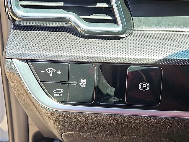 Used 2024 Gray KIA SX-Prestige Front-Wheel Drive image 19