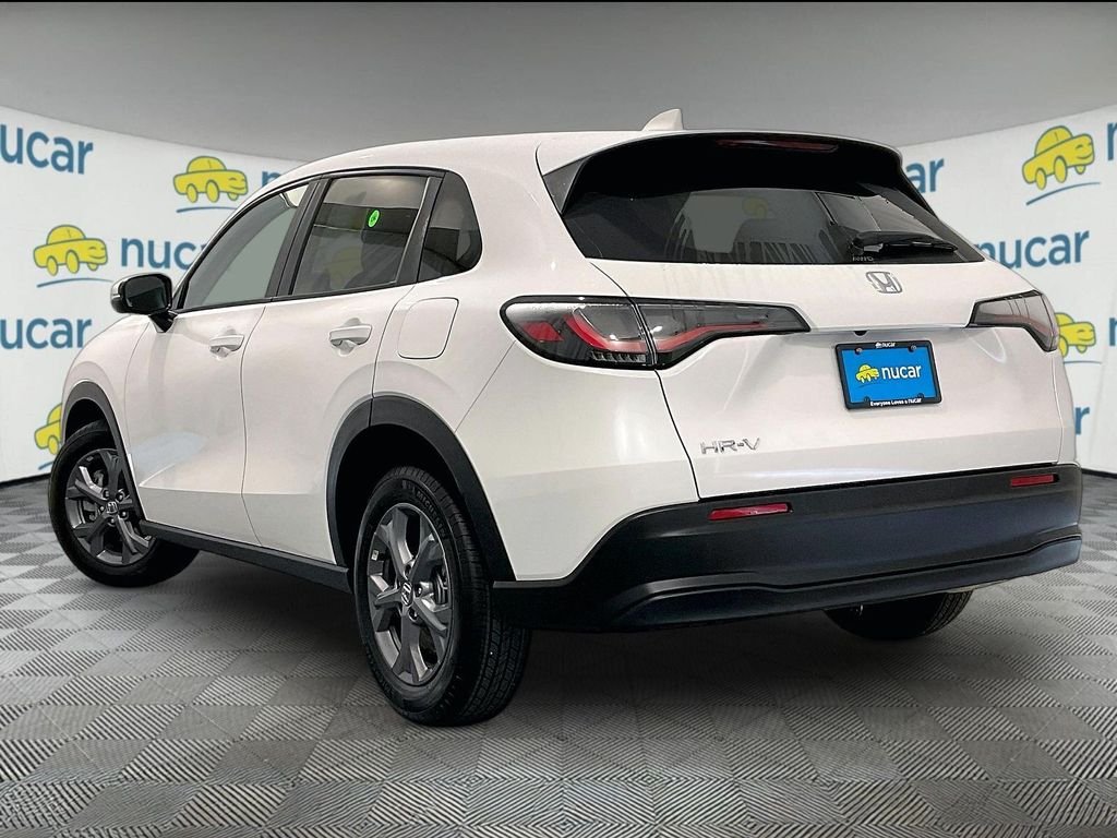 Used 2026 White Honda LX image 4