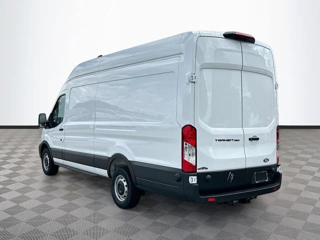 New 2026 Oxford White Ford Base image 4