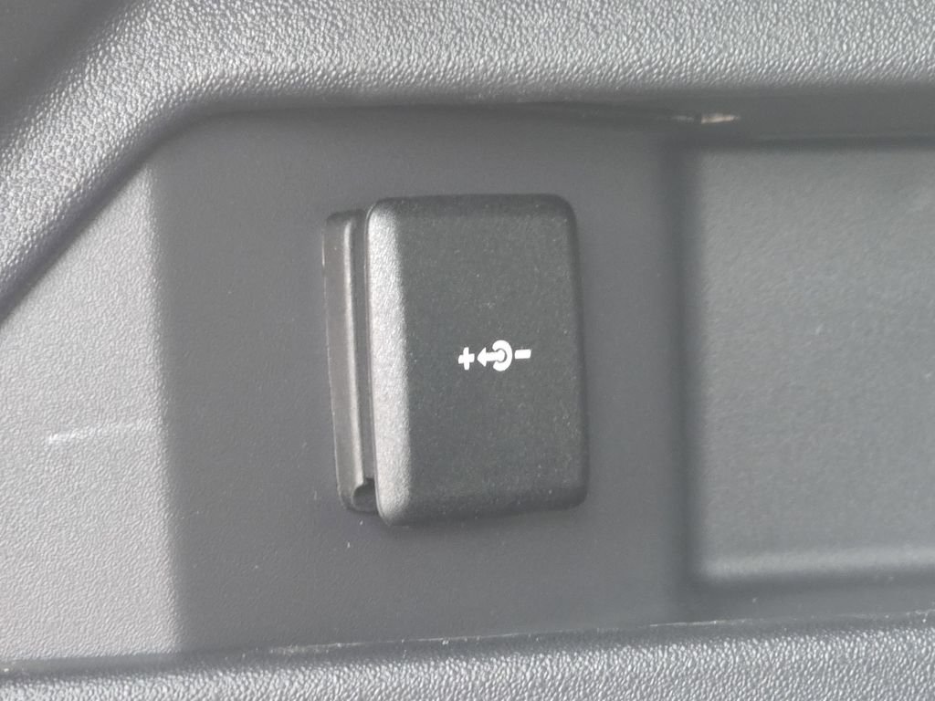 New 2025 Varesine Blue Land Rover se image 16