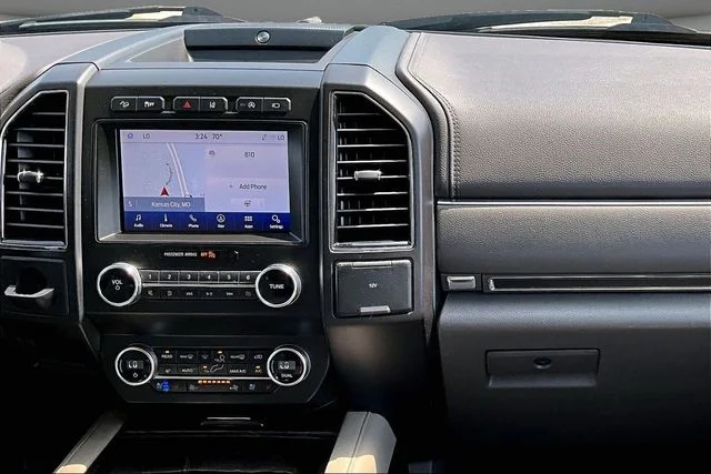 Used 2020 Star White Ford Limited image 9