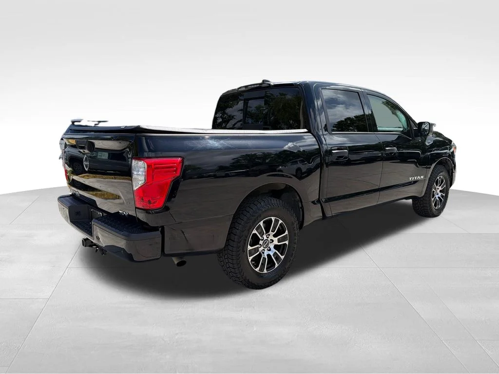 2023 Nissan Titan SV - Photo 7