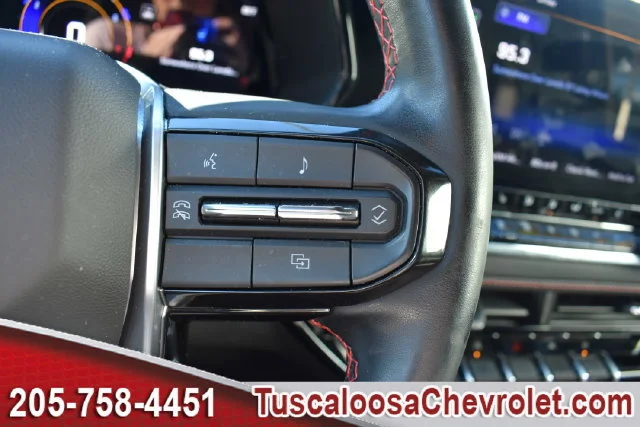 Used 2025 Black Chevrolet Z71 image 29