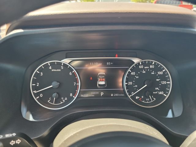 Used 2023 Gray Nissan S image 29