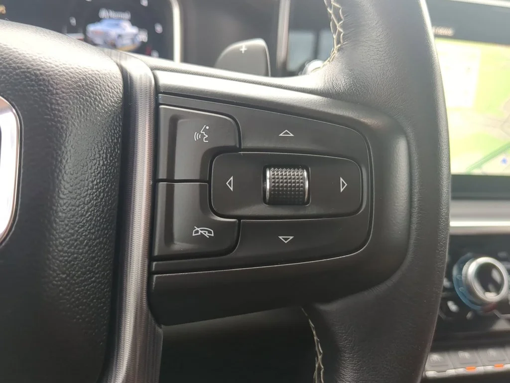 Used 2023 Onyx Black GMC Denali Ultimate image 24