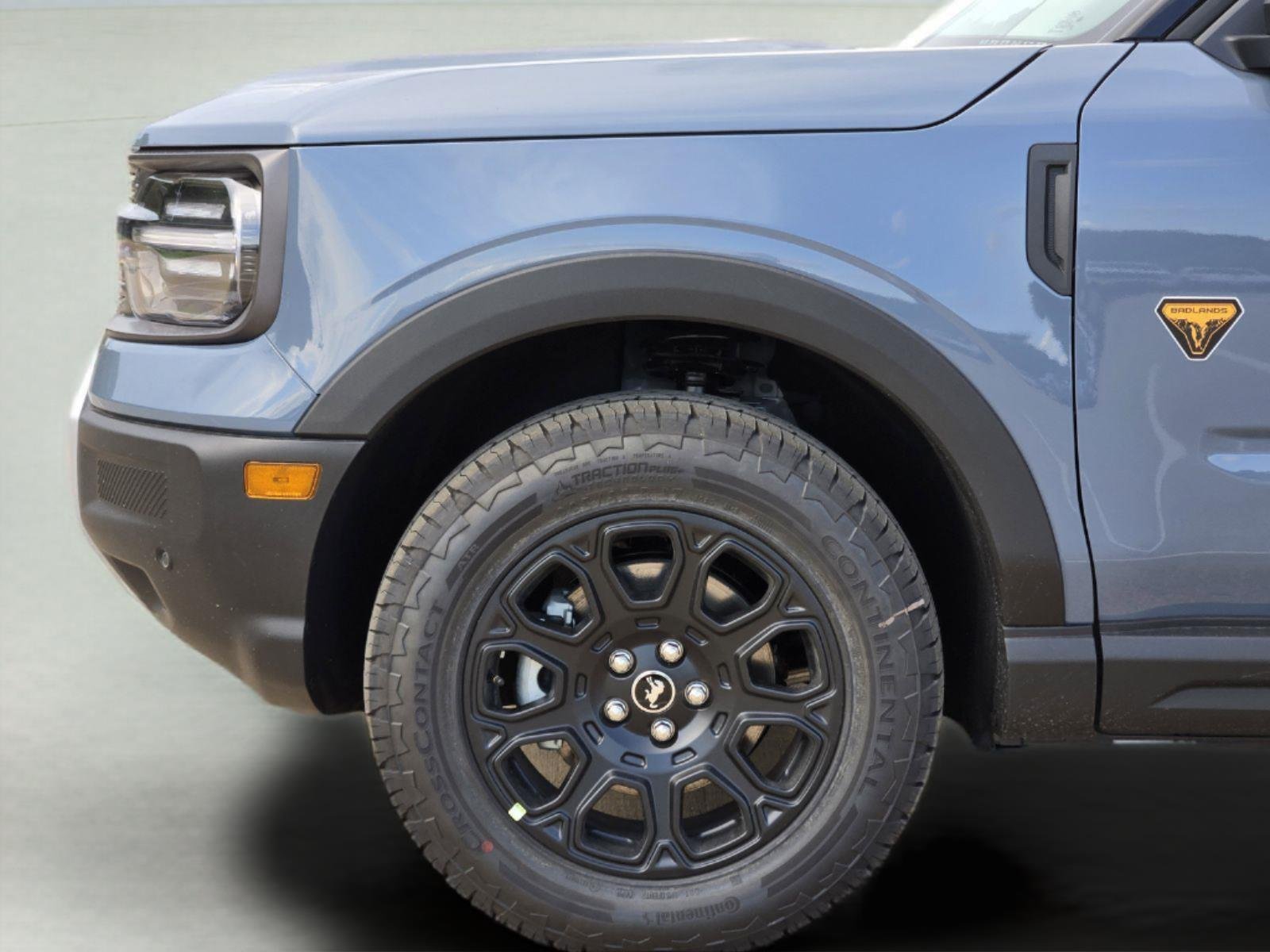 New 2026 Azure Gray Metallic Tri-Coat Ford Badlands® image 6
