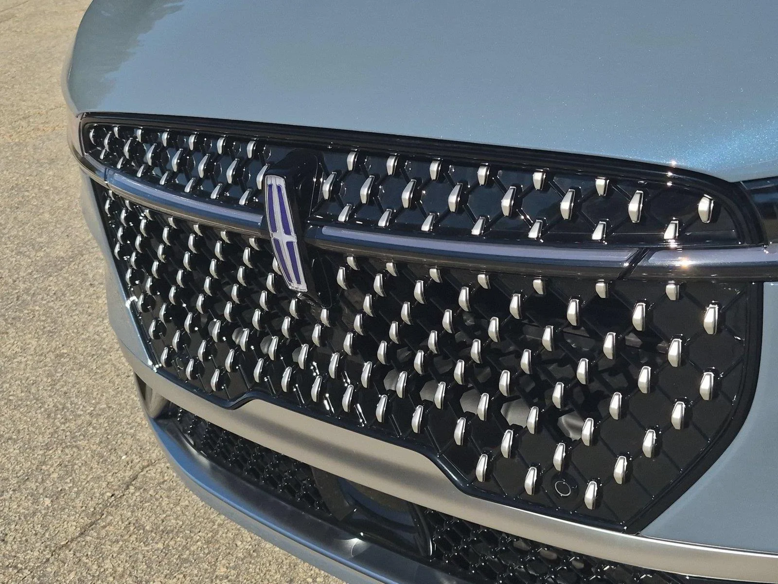 Used 2026 Whisper Blue Metallic Clearcoat Lincoln Reserve image 13