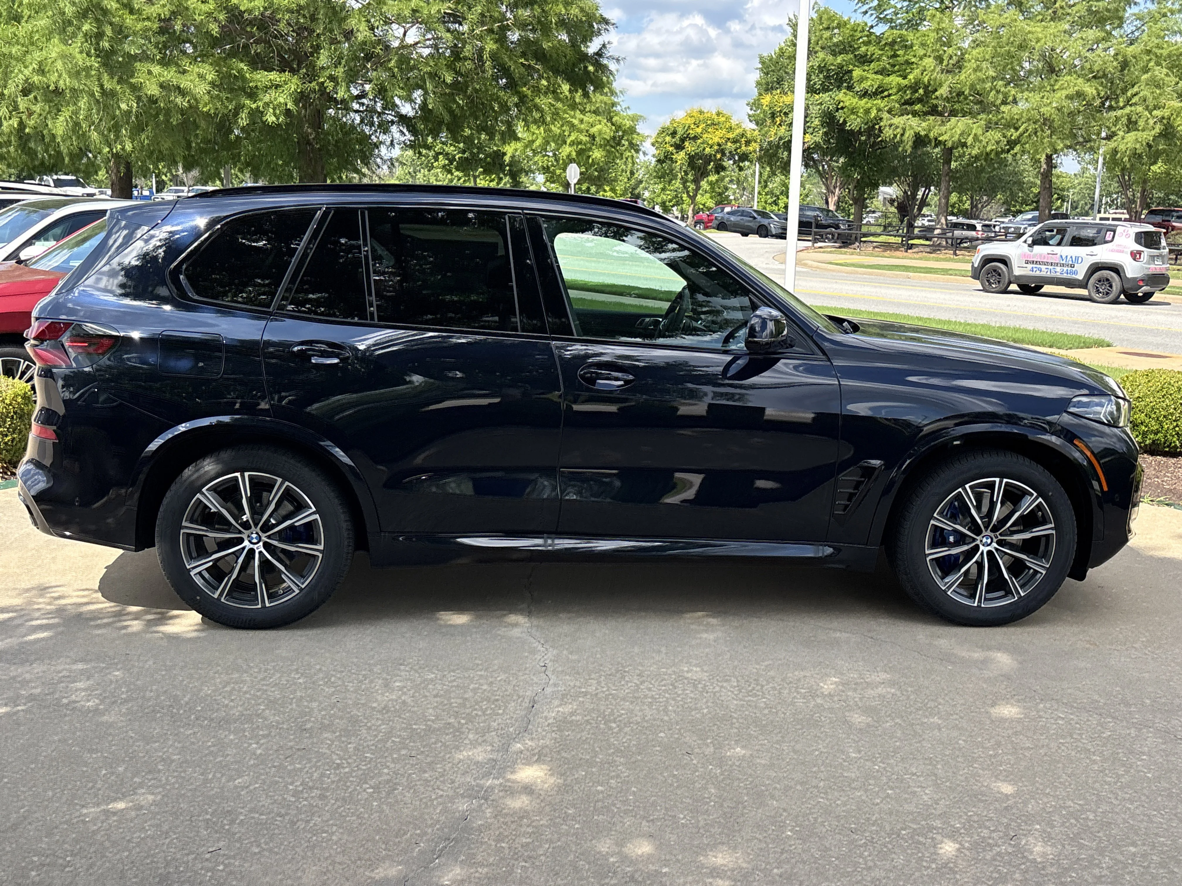 New 2026 0416 Carbon Black Metallic BMW xDrive40i image 11
