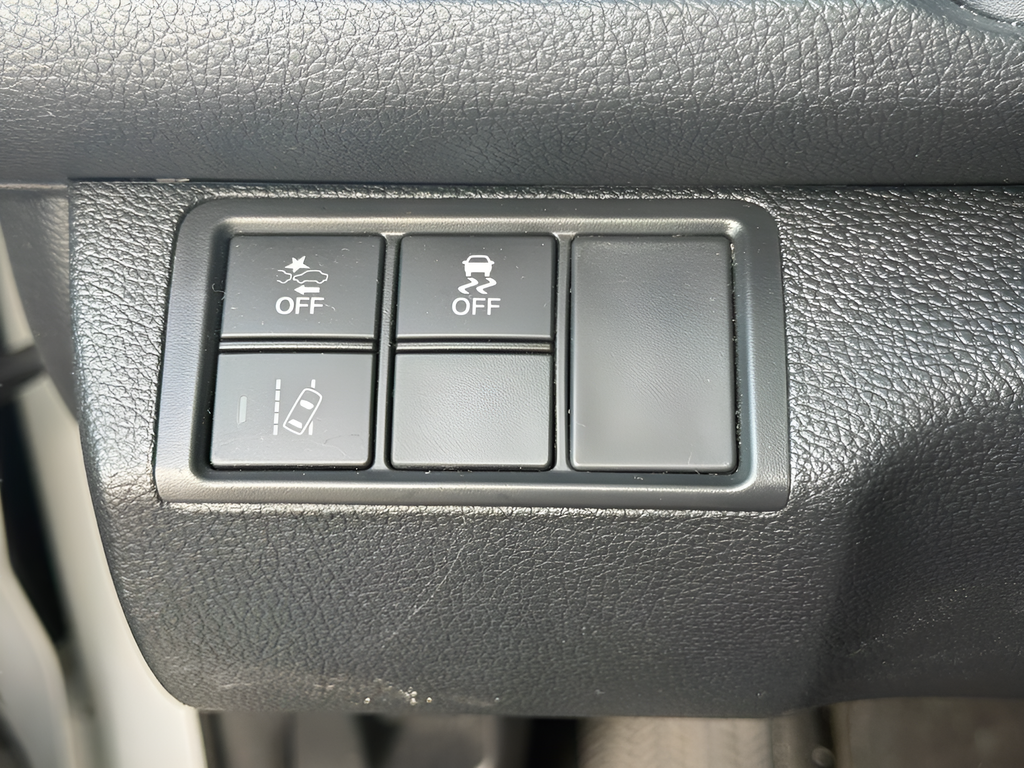 Used 2019 White Honda LX image 25