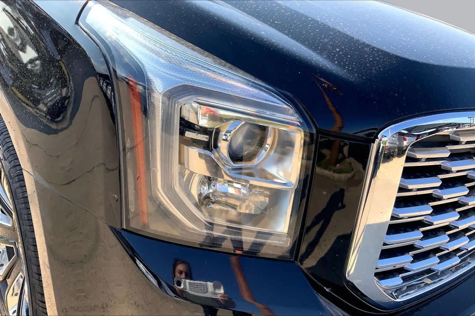 Used 2019 ONYX BLACK GMC Denali image 26
