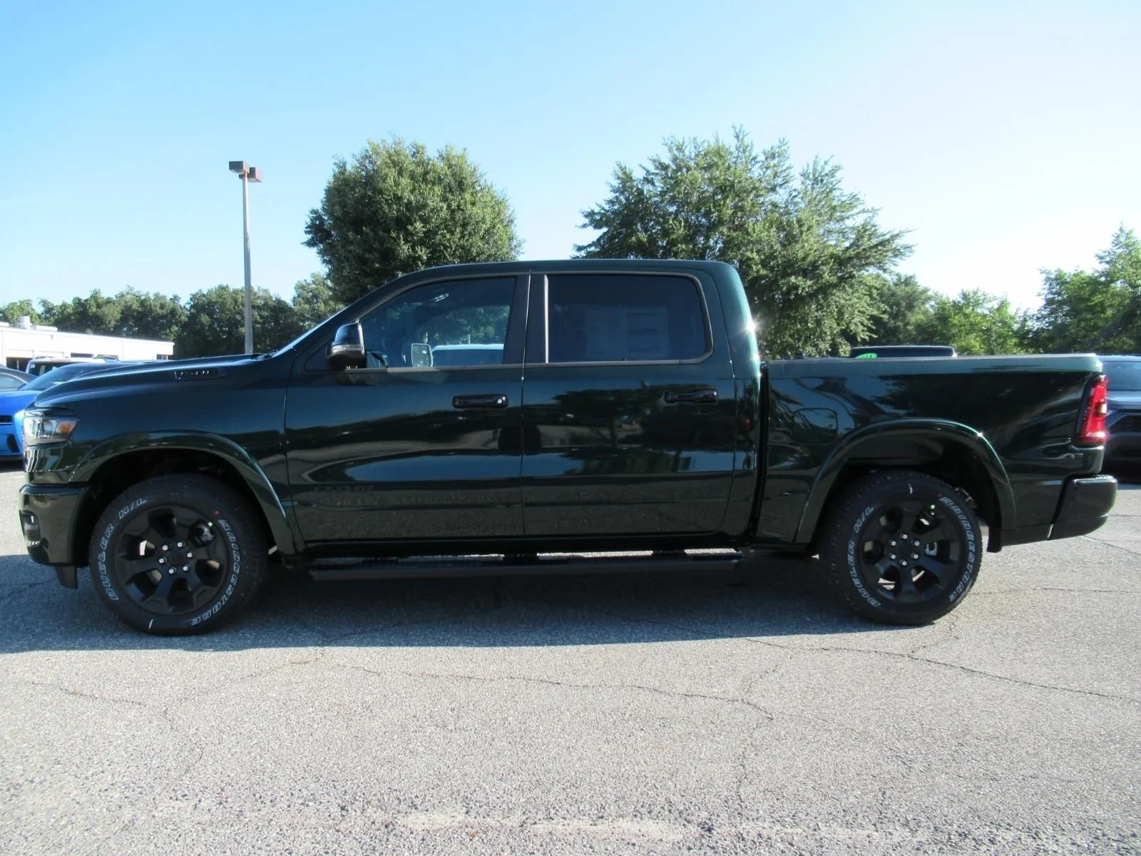 New 2026 Serrano Green Metallic RAM Big Horn/Lone Star image 4