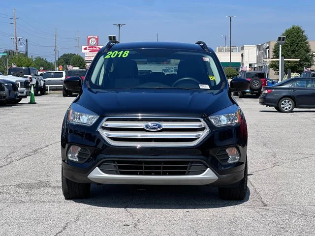 Used 2018 Ford Escape SE with VIN 1FMCU9GD8JUA66039 for sale in Valparaiso, IN