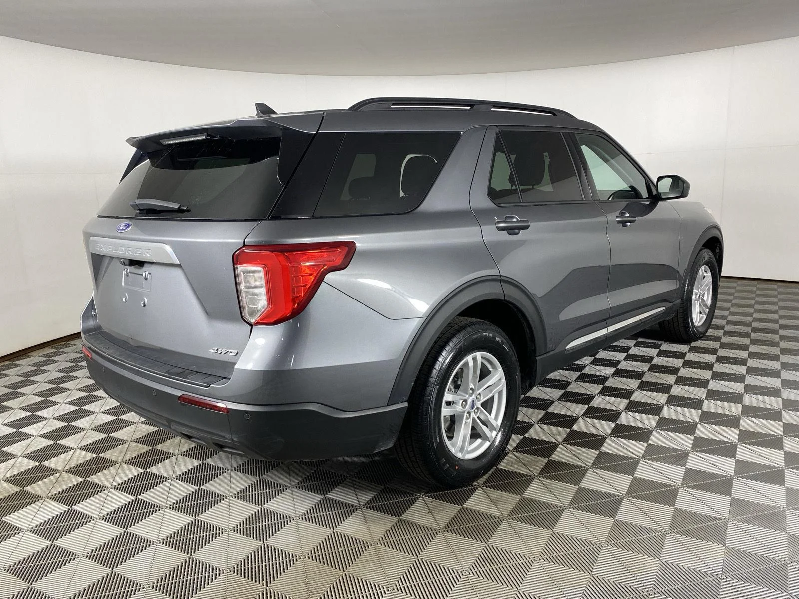 Used 2024 Carbonized Gray Ford XLT image 17