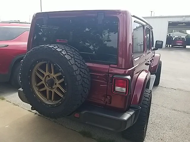 Used 2021 Red Jeep Unlimited Sahara image 22