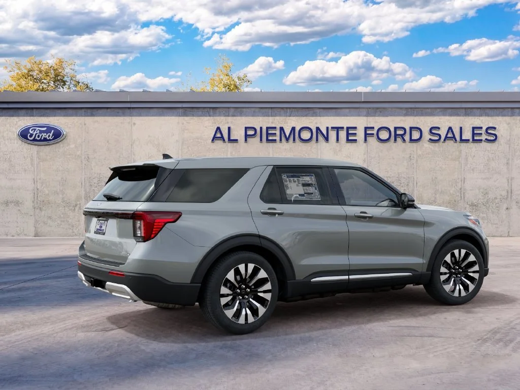 New 2027 Avalanche Gray Ford Platinum™ image 37