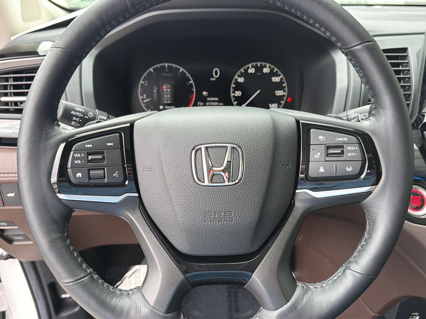 Used 2025 Platinum White Pearl Honda Elite image 20