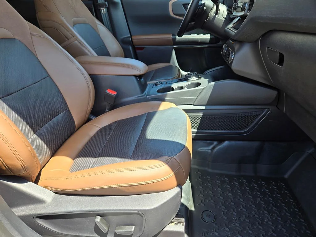 Used 2024 Shadow Black Ford Badlands image 9