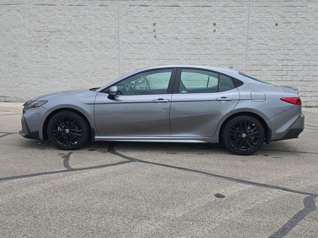 Used 2026  Toyota SE image 10