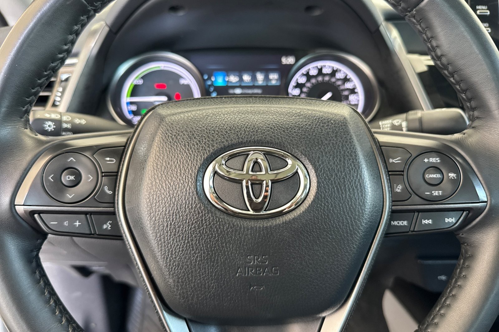Used 2022 CELESTIAL SILVER MET Toyota Hybrid XSE image 21