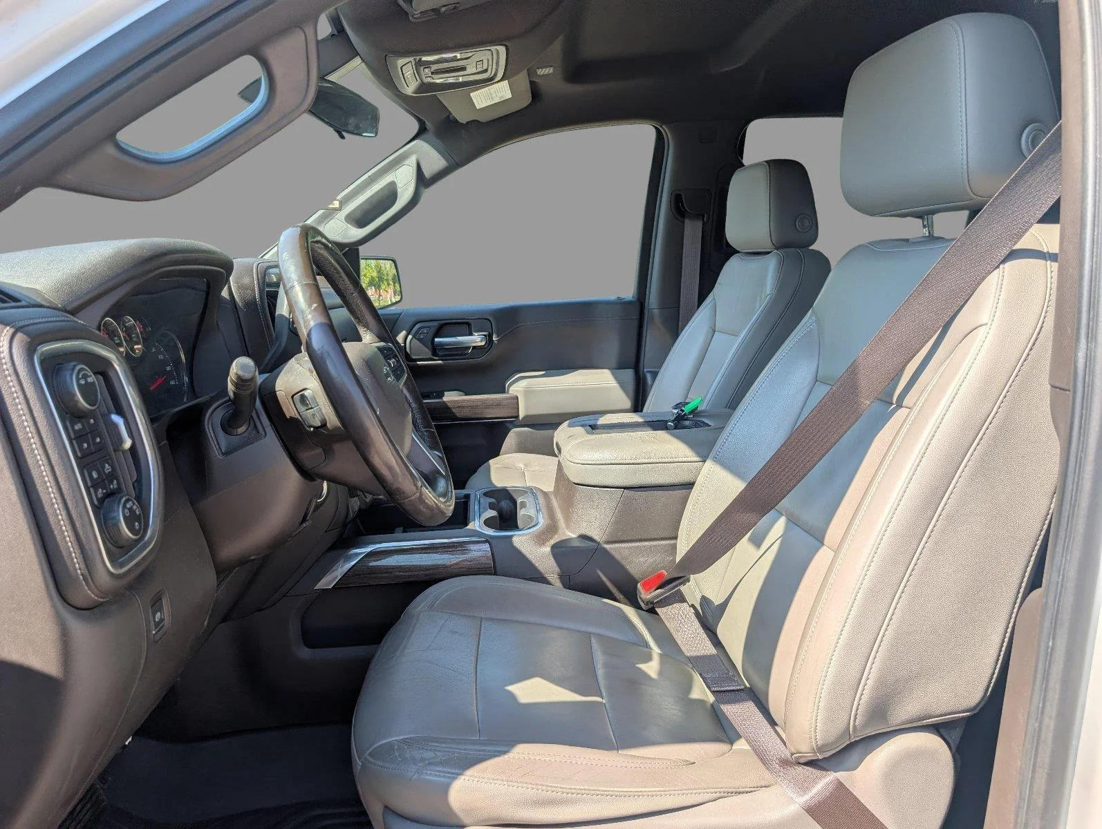 Used 2020 SUMMIT WHITE Chevrolet LT Trail Boss image 17
