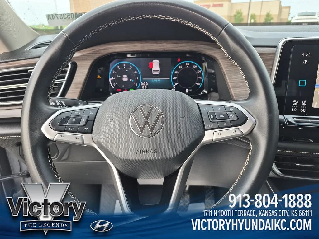 Used 2024 Silver Volkswagen 2.0T SEL image 14