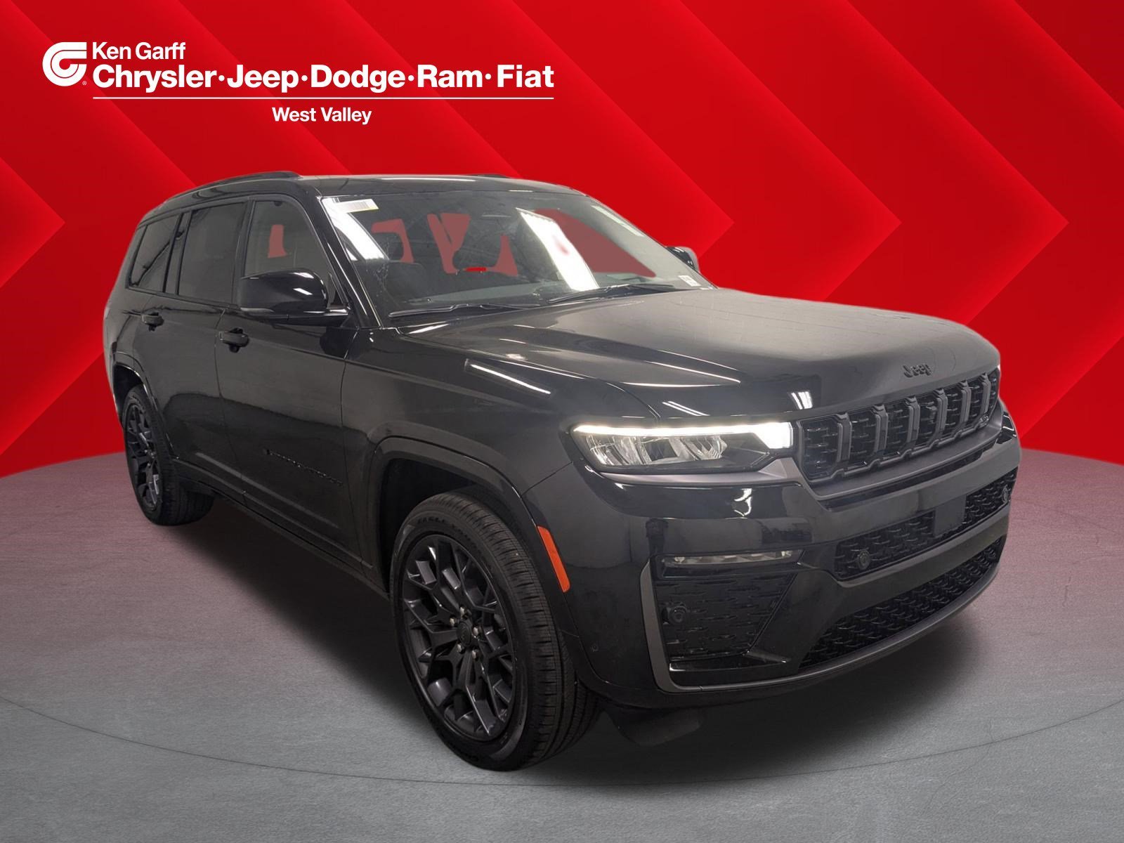 2026 Jeep Grand Cherokee L Summit 4x4's photo