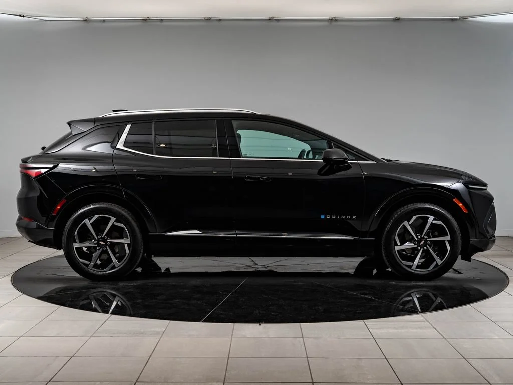 Used 2025 Black Chevrolet LT image 11